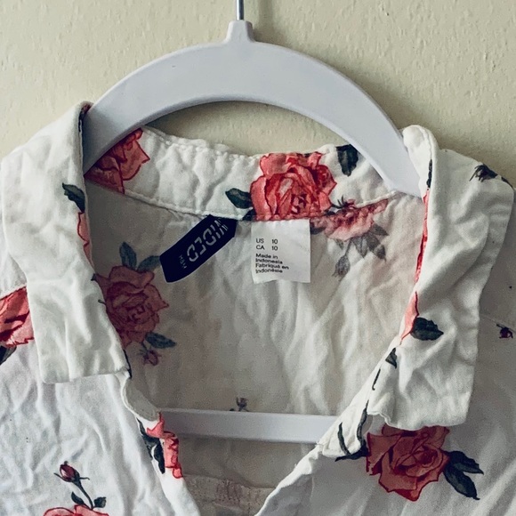 H&M // Rose tunic top 🌹 -SOLD - Picture 2 of 3